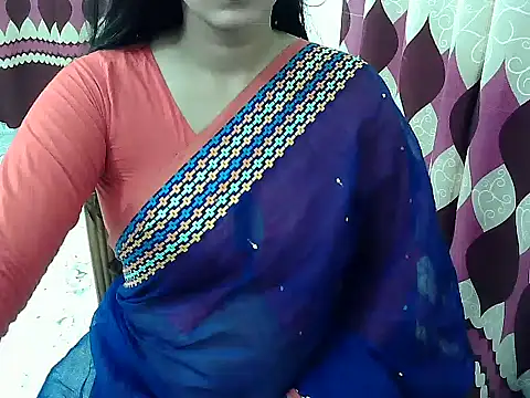Snapshot of Hot-Hot chatting on June 12, 2026, 4:39 pm Hot-Hot online show from June 12, 2026, 4:39 pm