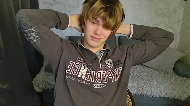 Bonnie And C1yde online show from April 15, 2026, 5:14 am