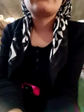 ezgi2545 online show from February 11, 2026, 12:54 pm