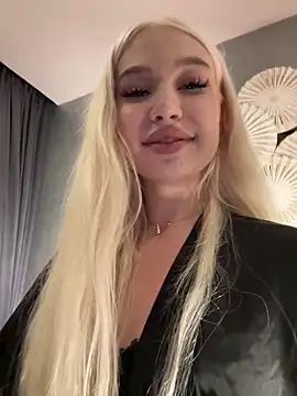 Snapshot of Kiss_Avrora_ chatting on October 30, 2025, 3:02 pm Kiss Avrora  online show from October 30, 2025, 3:02 pm