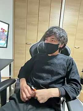 jiji9253 online show from February 18, 2026, 12:12 pm