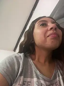 Sara-cooper2 online show from December 16, 2025, 5:51 pm