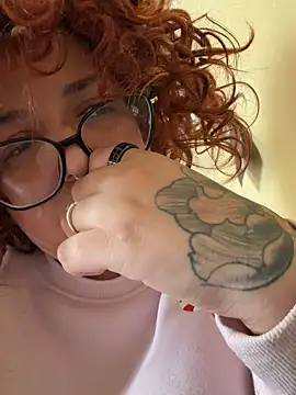 chiaretta loveit online show from November 6, 2025, 2:40 pm