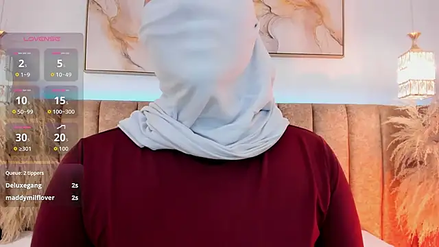 azza   online show from November 4, 2025, 12:04 pm