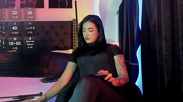 Snapshot of scarlet106 chatting on September 14, 2025, 12:43 am scarlet106 online show from September 14, 2025, 12:43 am