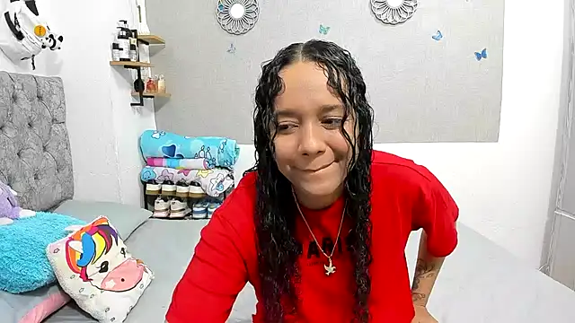Snapshot of nay_and_aleja1 chatting on October 9, 2025, 3:37 am nay and aleja1 online show from October 9, 2025, 3:37 am