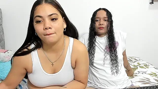 nay and aleja1 online show from November 11, 2025, 2:55 am