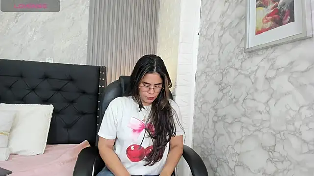 alicy  torres online show from April 13, 2026, 12:21 pm