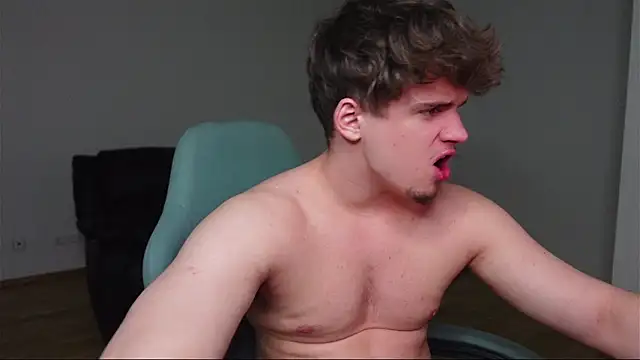 Ricky Becko online show from April 7, 2026, 9:26 pm