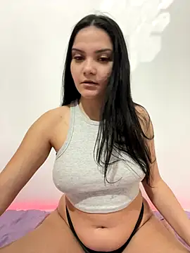 Selena y online show from November 16, 2025, 9:42 pm