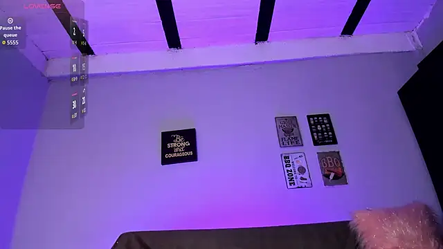 elizabethboltXXX online show from February 10, 2026, 7:40 pm