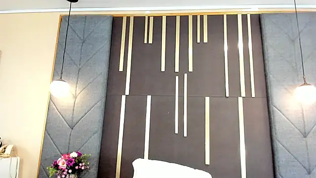 OliviGrace online show from May 19, 2026, 1:56 am