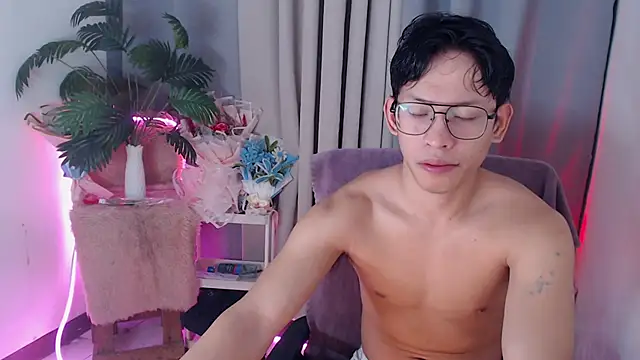 pinkcock froi2305 online show from March 5, 2026, 1:34 am