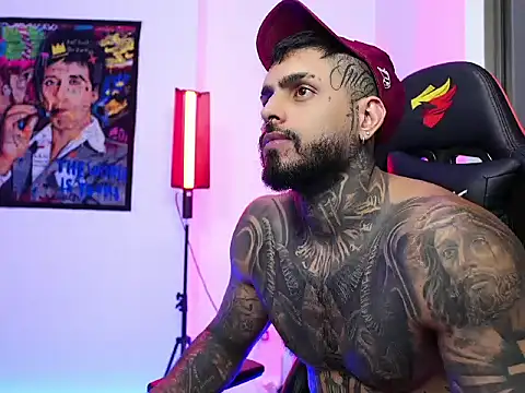 logan hugh8 online show from November 4, 2025, 6:45 am