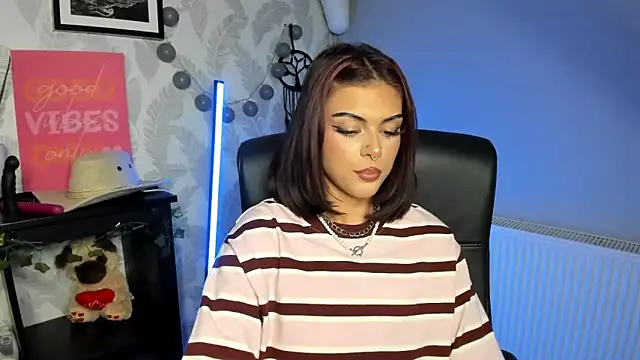 Nova SIN online show from April 17, 2026, 7:44 am