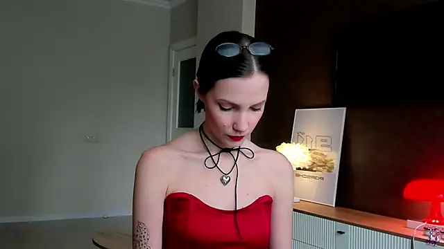 Snapshot of AdeleShinemm chatting on October 23, 2025, 4:01 am AdeleShinemm online show from October 23, 2025, 4:01 am