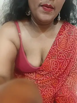Snapshot of Aunty_Boy_143 chatting on July 28, 2026, 2:13 pm Aunty Boy 143 online show from July 28, 2026, 2:13 pm