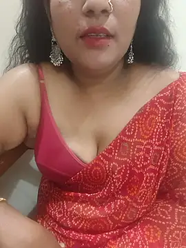 Snapshot of Aunty_Boy_143 chatting on July 28, 2026, 7:39 pm Aunty Boy 143 online show from July 28, 2026, 7:39 pm