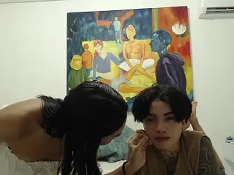 ParisAndVi online show from September 10, 2025, 2:22 am