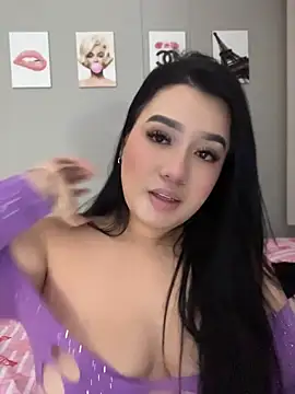 Aliciawhitee online show from April 25, 2026, 4:04 am