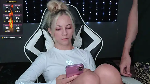 -DarkPrincess- online show from September 26, 2025, 8:02 pm