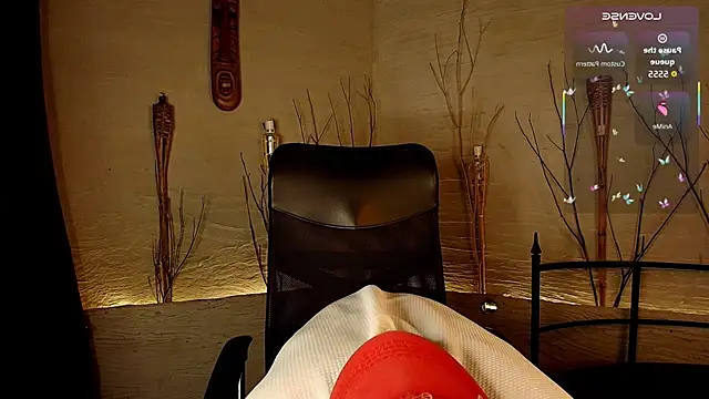 MarcusRain  online show from November 2, 2025, 8:11 pm