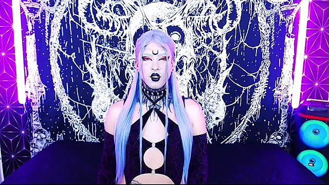 naomi satan online show from April 24, 2026, 11:07 pm