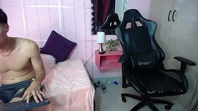 Snapshot of Justin_gray_ chatting on September 12, 2025, 8:53 pm Justin gray  online show from September 12, 2025, 8:53 pm