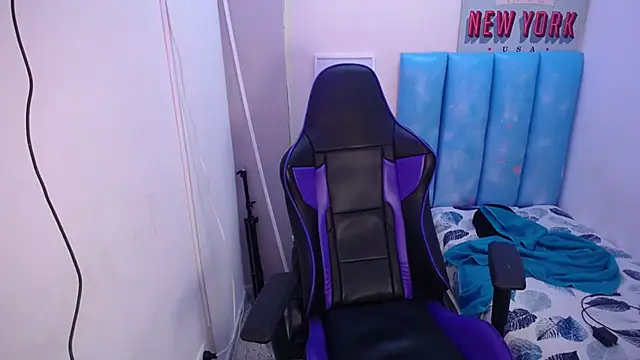 Snapshot of Justin_gray_ chatting on September 17, 2025, 9:05 pm Justin gray  online show from September 17, 2025, 9:05 pm