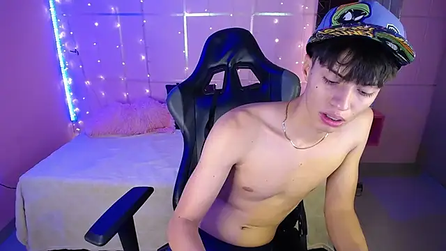 Snapshot of Justin_gray_ chatting on September 23, 2025, 8:45 pm Justin gray  online show from September 23, 2025, 8:45 pm