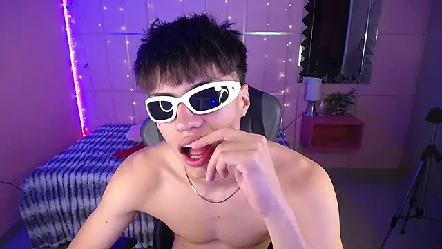 Snapshot of Justin_gray_ chatting on October 10, 2025, 9:14 pm Justin gray  online show from October 10, 2025, 9:14 pm