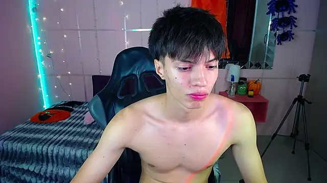 Snapshot of Justin_gray_ chatting on October 24, 2025, 9:00 pm Justin gray  online show from October 24, 2025, 9:00 pm