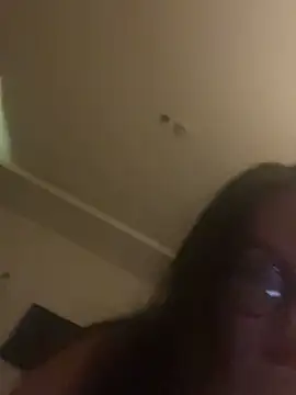 cherryrosealiee online show from February 10, 2026, 11:25 am