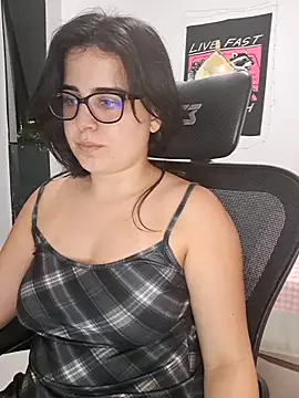 CutteGirl99 online show from September 25, 2025, 1:53 am