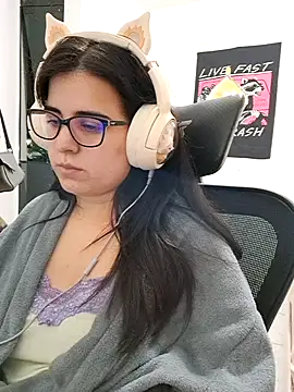 CutteGirl99 online show from October 22, 2025, 1:39 am