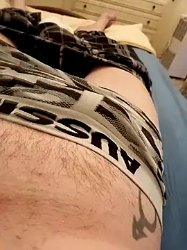 Snapshot of Empi19cm chatting on March 18, 2026, 5:32 am Empi19cm online show from March 18, 2026, 5:32 am