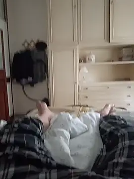 Snapshot of Empi19cm chatting on March 29, 2026, 6:13 am Empi19cm online show from March 29, 2026, 6:13 am