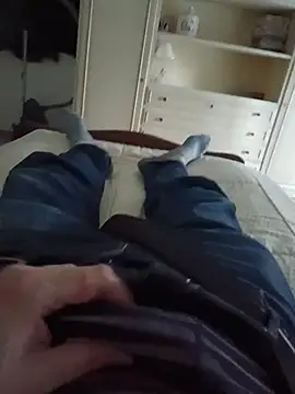 Snapshot of Empi19cm chatting on April 3, 2026, 5:33 pm Empi19cm online show from April 3, 2026, 5:33 pm