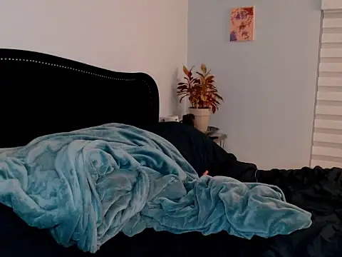 Snapshot of IvyPaige chatting on October 3, 2025, 2:08 am IvyPaige online show from October 3, 2025, 2:08 am