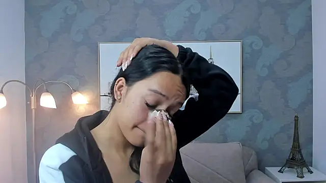 Salome Smitth 1 online show from February 17, 2026, 8:15 pm