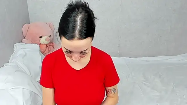 EileenMoores online show from February 19, 2026, 3:08 pm