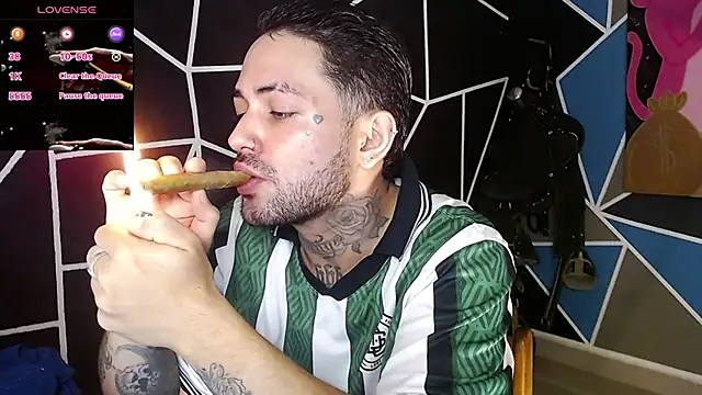 nicolastorres99 online show from October 26, 2025, 12:27 am