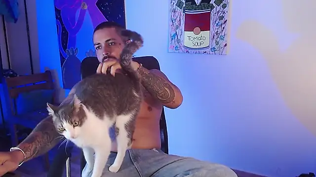 nicolastorres99 online show from March 9, 2026, 3:43 am