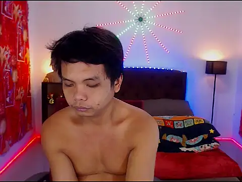 Snapshot of XExtraServiceManX chatting on December 20, 2025, 2:46 pm XExtraServiceManX online show from December 20, 2025, 2:46 pm