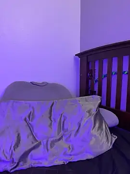 dieseldame1313 online show from September 28, 2025, 6:30 am