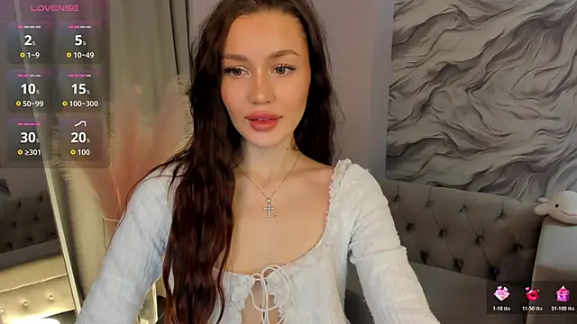 Aria Mila online show from December 3, 2025, 11:30 am