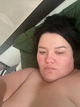 SunnyLeila2101 online show from October 26, 2025, 4:51 am