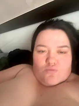 SunnyLeila2101 online show from November 8, 2025, 10:04 am