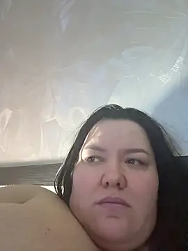 SunnyLeila2101 online show from February 9, 2026, 8:35 pm