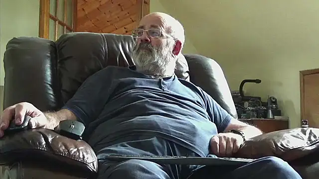 Snapshot of janzer13 chatting on September 9, 2025, 12:48 pm janzer13 online show from September 9, 2025, 12:48 pm